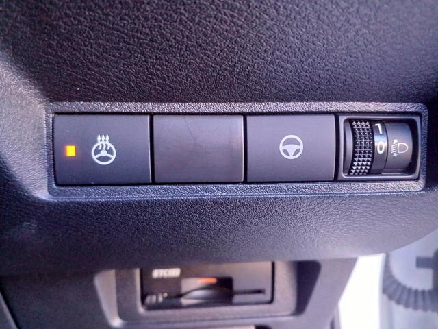 ノート X FOUR ハイブリッド4WD/プロパイロット/メーカー純正コネクトナビ/フルセグTV/全方位カメラ/デジタルインナーミラー/ワイヤレス充電/シートヒーター/ステアリングヒーター/ETC/USB/車検整備付き(11枚目)