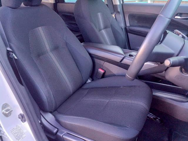 ノート X FOUR ハイブリッド4WD/プロパイロット/メーカー純正コネクトナビ/フルセグTV/全方位カメラ/デジタルインナーミラー/ワイヤレス充電/シートヒーター/ステアリングヒーター/ETC/USB/車検整備付き(14枚目)