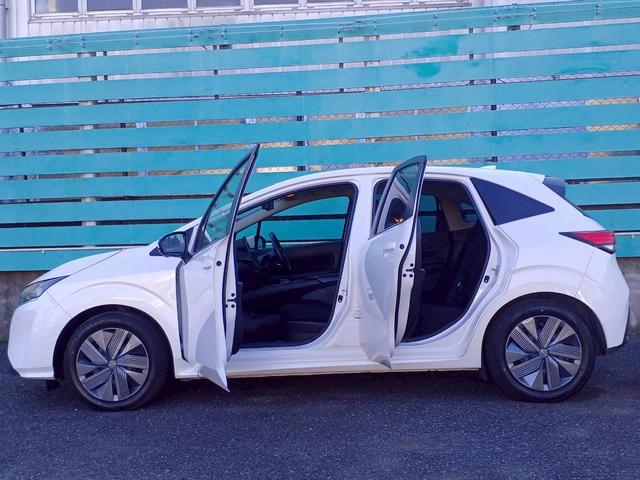 ノート X FOUR ハイブリッド4WD/プロパイロット/メーカー純正コネクトナビ/フルセグTV/全方位カメラ/デジタルインナーミラー/ワイヤレス充電/シートヒーター/ステアリングヒーター/ETC/USB/車検整備付き(24枚目)