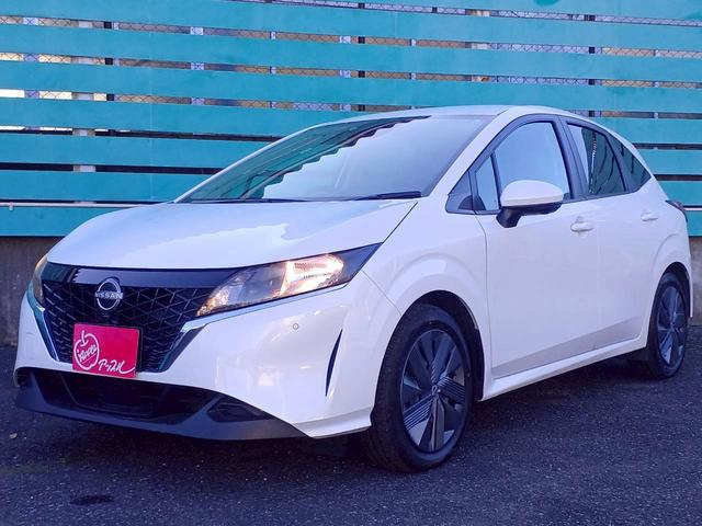 ノート X FOUR ハイブリッド4WD/プロパイロット/メーカー純正コネクトナビ/フルセグTV/全方位カメラ/デジタルインナーミラー/ワイヤレス充電/シートヒーター/ステアリングヒーター/ETC/USB/車検整備付き(28枚目)