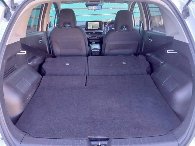 ノート X FOUR ハイブリッド4WD/プロパイロット/メーカー純正コネクトナビ/フルセグTV/全方位カメラ/デジタルインナーミラー/ワイヤレス充電/シートヒーター/ステアリングヒーター/ETC/USB/車検整備付き(42枚目)