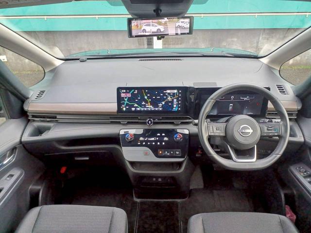 セレナ ハイウェイスターV メーカー純正コネクトナビ/フルセグTV/全方位カメラ/両側パワスラ/ワイヤレス充電/デジタルインナーミラー/プロパイロット/エマージェンシーブレーキ/ETC/USB/LEDヘッドライト/車検整備付き(3枚目)