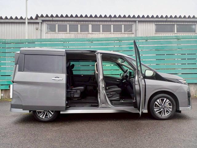 セレナ ハイウェイスターV メーカー純正コネクトナビ/フルセグTV/全方位カメラ/両側パワスラ/ワイヤレス充電/デジタルインナーミラー/プロパイロット/エマージェンシーブレーキ/ETC/USB/LEDヘッドライト/車検整備付き(25枚目)