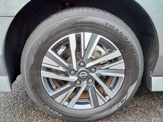 セレナ ハイウェイスターV メーカー純正コネクトナビ/フルセグTV/全方位カメラ/両側パワスラ/ワイヤレス充電/デジタルインナーミラー/プロパイロット/エマージェンシーブレーキ/ETC/USB/LEDヘッドライト/車検整備付き(28枚目)