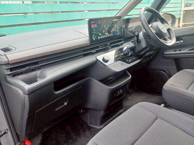 セレナ ハイウェイスターV メーカー純正コネクトナビ/フルセグTV/全方位カメラ/両側パワスラ/ワイヤレス充電/デジタルインナーミラー/プロパイロット/エマージェンシーブレーキ/ETC/USB/LEDヘッドライト/車検整備付き(44枚目)