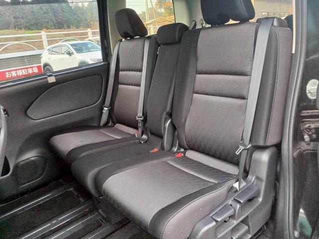 セレナ ハイウェイスターV プロパイロット/純正ナビTV/バックカメラ/両側パワースライドドア/エマージェンシーブレーキ/全方位運転支援システム/LED/インテリジェントキー/プッシュスタート/アップルあんしんライト保証1年付(14枚目)