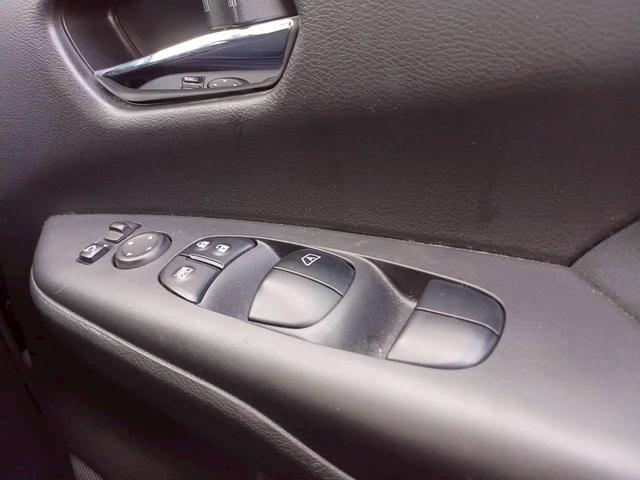 セレナ ハイウェイスターV プロパイロット/純正ナビTV/バックカメラ/両側パワースライドドア/エマージェンシーブレーキ/全方位運転支援システム/LED/インテリジェントキー/プッシュスタート/アップルあんしんライト保証1年付(33枚目)