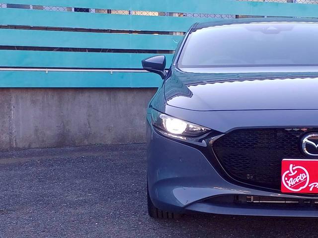 ＭＡＺＤＡ３ファストバック ２０Ｓ　Ｌパッケージ　ＢＯＳＥサウンド／マツダコネクトナビ／フルセグＴＶ／バックカメラ／黒革／パワーシート／シートヒーター／ステアヒーター／ヘッドアップディスプレイ／クルージングトラフィックサポート／ＬＥＤライト／ＥＴＣ（21枚目）