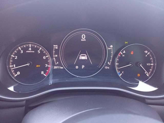 ＭＡＺＤＡ３ファストバック ２０Ｓ　Ｌパッケージ　ＢＯＳＥサウンド／マツダコネクトナビ／フルセグＴＶ／バックカメラ／黒革／パワーシート／シートヒーター／ステアヒーター／ヘッドアップディスプレイ／クルージングトラフィックサポート／ＬＥＤライト／ＥＴＣ（30枚目）