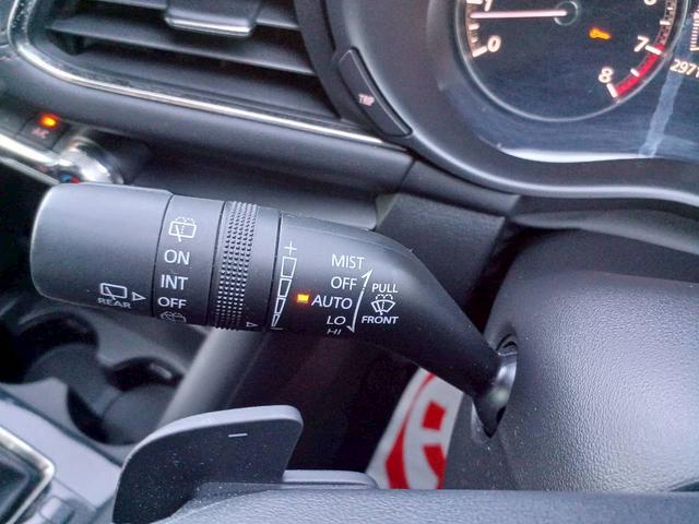 ＭＡＺＤＡ３ファストバック ２０Ｓ　Ｌパッケージ　ＢＯＳＥサウンド／マツダコネクトナビ／フルセグＴＶ／バックカメラ／黒革／パワーシート／シートヒーター／ステアヒーター／ヘッドアップディスプレイ／クルージングトラフィックサポート／ＬＥＤライト／ＥＴＣ（32枚目）