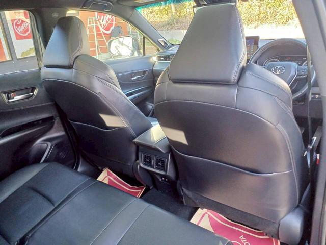 ハリアーハイブリッド Ｚ　レザーパッケージ　４ＷＤ／調光パノラマルーフ／ＪＢＬプレミアム／純正ナビＴＶ／全方位カメラ／ヘッドアップディスプレイ／デジタルインナー／黒革／シートベンチレーション／パワーシート／ステアヒーター／パワーバックドア／（41枚目）