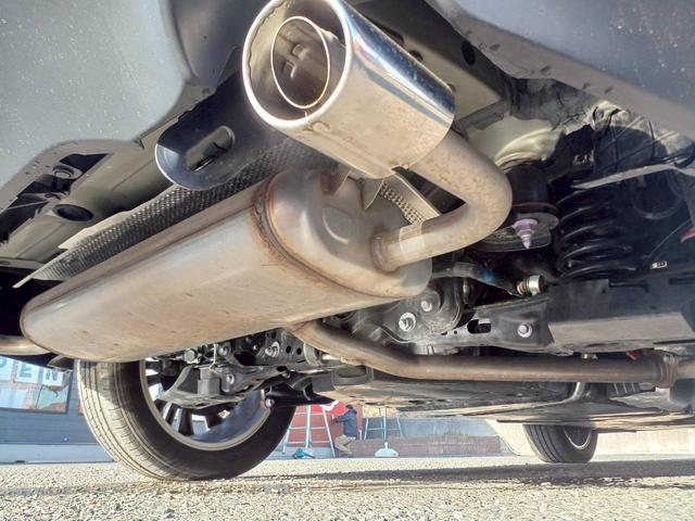 ハリアーハイブリッド Ｚ　レザーパッケージ　４ＷＤ／調光パノラマルーフ／ＪＢＬプレミアム／純正ナビＴＶ／全方位カメラ／ヘッドアップディスプレイ／デジタルインナー／黒革／シートベンチレーション／パワーシート／ステアヒーター／パワーバックドア／（55枚目）