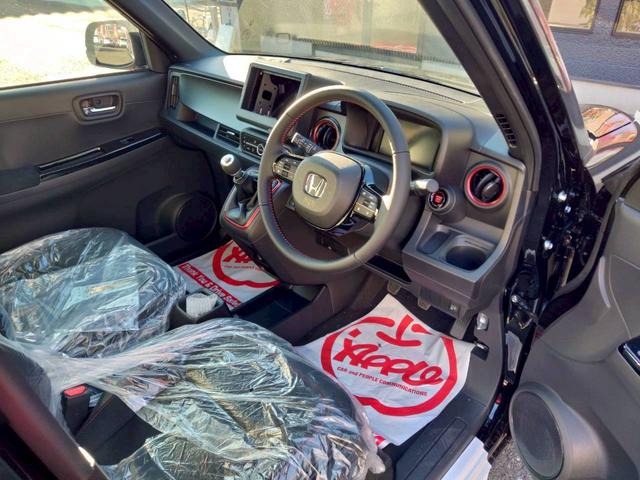 Ｎ－ＯＮＥ ＲＳ　６速マニュアル／ターボ／ホンダセンシング／届出済未使用車／純正１５インチホワイトアルミホイール／７インチＴＦＴメーター／ＲＳ刺繍入専用シート／シートヒーター／ＬＥＤヘッドライト／スマートキーシステム（4枚目）