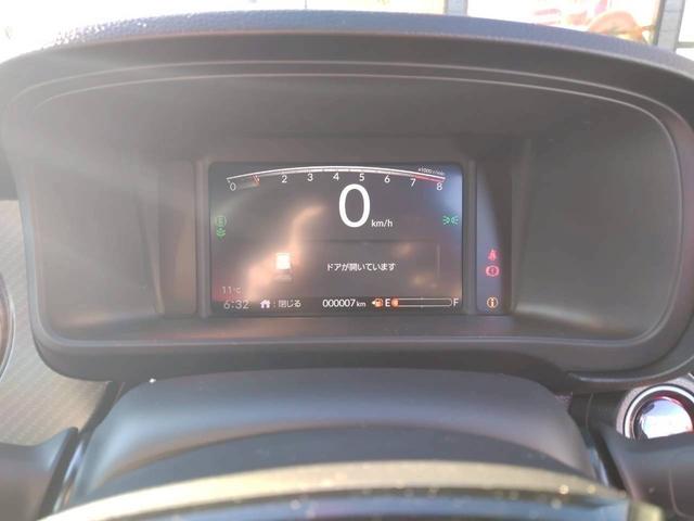 Ｎ－ＯＮＥ ＲＳ　６速マニュアル／ターボ／ホンダセンシング／届出済未使用車／純正１５インチホワイトアルミホイール／７インチＴＦＴメーター／ＲＳ刺繍入専用シート／シートヒーター／ＬＥＤヘッドライト／スマートキーシステム（9枚目）