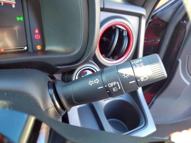 Ｎ－ＯＮＥ ＲＳ　６速マニュアル／ターボ／ホンダセンシング／届出済未使用車／純正１５インチホワイトアルミホイール／７インチＴＦＴメーター／ＲＳ刺繍入専用シート／シートヒーター／ＬＥＤヘッドライト／スマートキーシステム（30枚目）