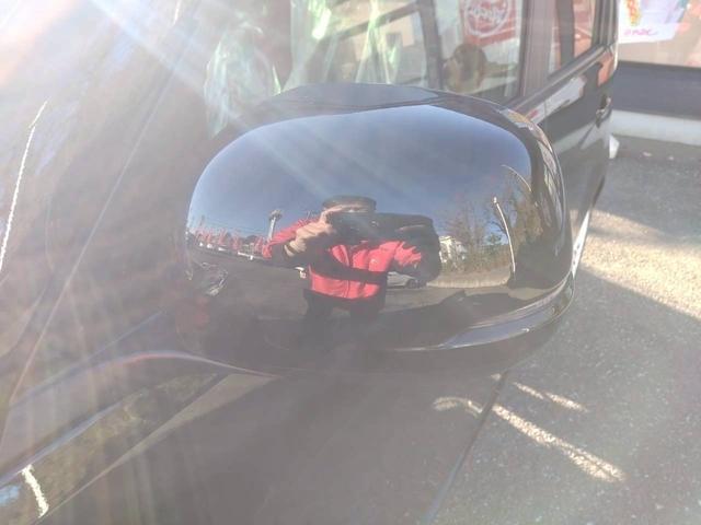 Ｎ－ＯＮＥ ＲＳ　６速マニュアル／ターボ／ホンダセンシング／届出済未使用車／純正１５インチホワイトアルミホイール／７インチＴＦＴメーター／ＲＳ刺繍入専用シート／シートヒーター／ＬＥＤヘッドライト／スマートキーシステム（50枚目）