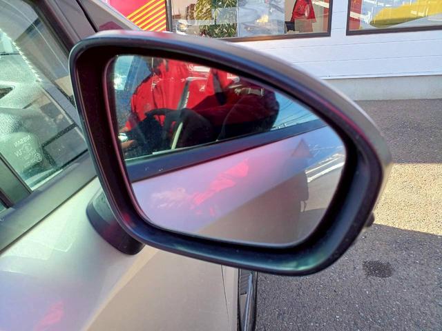 ノート Ｘ　ＦＯＵＲ　プロパイロット／コネクトナビ／全方位カメラ／フルセグＴＶ／デジタルインナー／ワイヤレス充電／シートヒーター／ステアヒーター／ＥＴＣ／エマージェンシーブレーキ／インテリジェントキー／プッシュスタート／（54枚目）