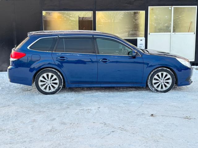 レガシィツーリングワゴン ２．５ＧＴアイサイト　４ＷＤ・マッキントッシュサウンドシステム・純正ＨＤＤナビ・バックカメラ・ＥＴＣ・アイサイト・クルーズコントロール・パワーシート・純正アルミホイール・ＨＩＤヘッドライト（12枚目）