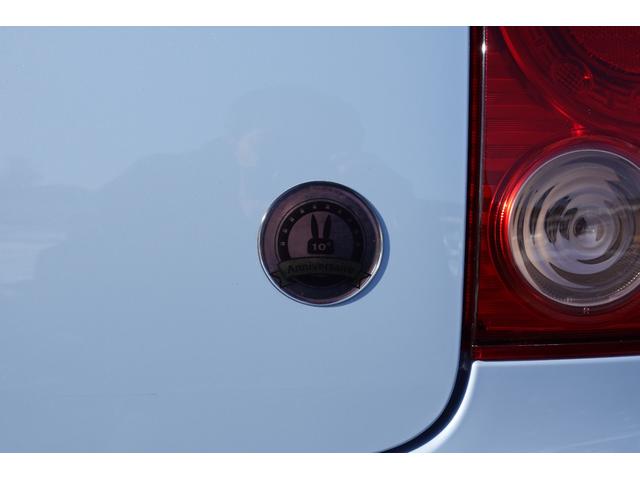 アルトラパン １０ｔｈアニバーサリーリミテッド　１０ｔｈアニバーサリー　リミテッド　４ＷＤ　　スマートキー　オーディオ　ＥＴＣ　ブレーキアシスト　ＡＢＳ　盗難防止システム　パワーウィンドウ　本革巻きステアリング　プライバシーガラス（16枚目）