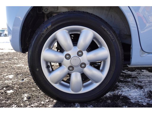 アルトラパン １０ｔｈアニバーサリーリミテッド　１０ｔｈアニバーサリー　リミテッド　４ＷＤ　　スマートキー　オーディオ　ＥＴＣ　ブレーキアシスト　ＡＢＳ　盗難防止システム　パワーウィンドウ　本革巻きステアリング　プライバシーガラス（17枚目）