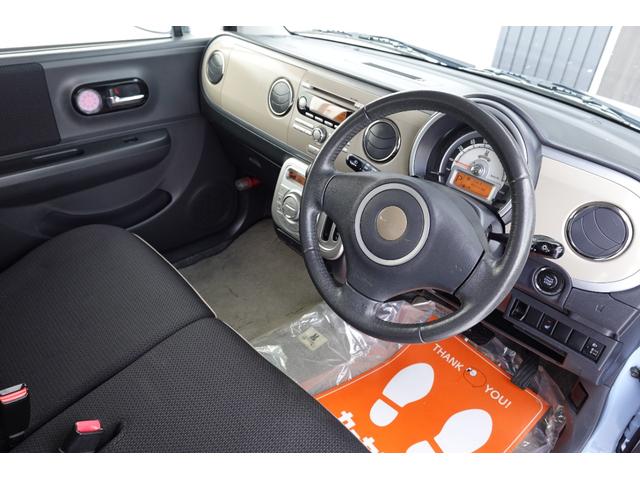 アルトラパン １０ｔｈアニバーサリーリミテッド　１０ｔｈアニバーサリー　リミテッド　４ＷＤ　　スマートキー　オーディオ　ＥＴＣ　ブレーキアシスト　ＡＢＳ　盗難防止システム　パワーウィンドウ　本革巻きステアリング　プライバシーガラス（18枚目）