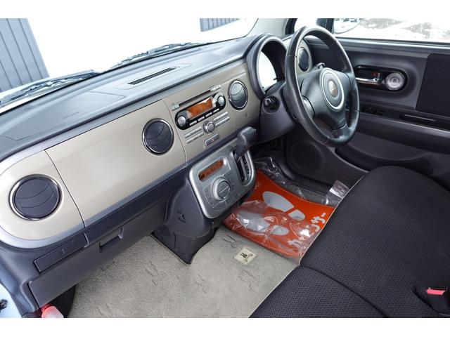 アルトラパン １０ｔｈアニバーサリーリミテッド　１０ｔｈアニバーサリー　リミテッド　４ＷＤ　　スマートキー　オーディオ　ＥＴＣ　ブレーキアシスト　ＡＢＳ　盗難防止システム　パワーウィンドウ　本革巻きステアリング　プライバシーガラス（20枚目）