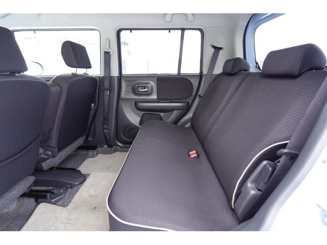 アルトラパン １０ｔｈアニバーサリーリミテッド　１０ｔｈアニバーサリー　リミテッド　４ＷＤ　　スマートキー　オーディオ　ＥＴＣ　ブレーキアシスト　ＡＢＳ　盗難防止システム　パワーウィンドウ　本革巻きステアリング　プライバシーガラス（26枚目）