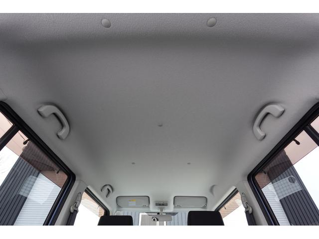 アルトラパン １０ｔｈアニバーサリーリミテッド　１０ｔｈアニバーサリー　リミテッド　４ＷＤ　　スマートキー　オーディオ　ＥＴＣ　ブレーキアシスト　ＡＢＳ　盗難防止システム　パワーウィンドウ　本革巻きステアリング　プライバシーガラス（30枚目）