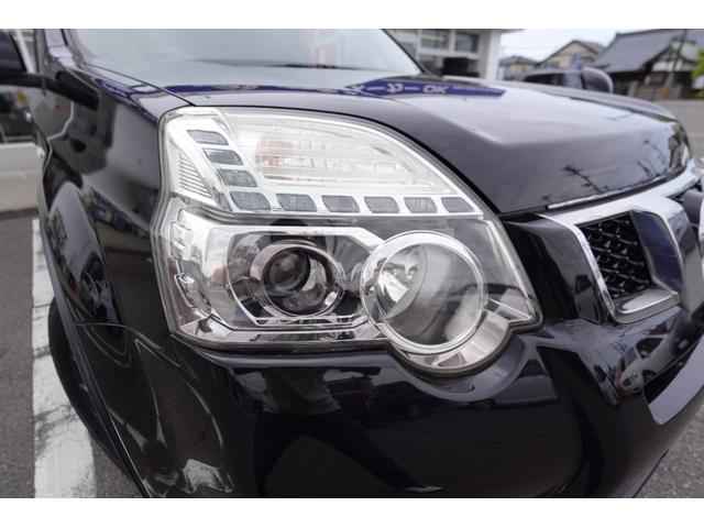 エクストレイル ２０Ｘｔ　４ＷＤ　関東仕入れ　寒冷地仕様　シートヒーター　フルセグＴＶ　ＥＴＣ　ナビ　Ｂｌｕｅｔｏｏｔｈ　社外アルミ　頸部衝撃緩和ヘッドレスト　ヒルディセントコントロール　横滑り防止装置（7枚目）