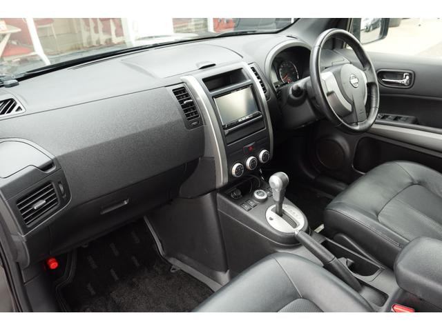 エクストレイル ２０Ｘｔ　４ＷＤ　関東仕入れ　寒冷地仕様　シートヒーター　フルセグＴＶ　ＥＴＣ　ナビ　Ｂｌｕｅｔｏｏｔｈ　社外アルミ　頸部衝撃緩和ヘッドレスト　ヒルディセントコントロール　横滑り防止装置（22枚目）