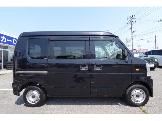 エブリイ ＰＣ　関東仕入　ワンオーナー　タイミングチェーン　切替式４ＷＤ　５速マニュアル　ＨＤＤナビ　ＴＶチューナー　ドアバイザー　パワーウィンドウ　ＥＴＣ　キーレス（11枚目）