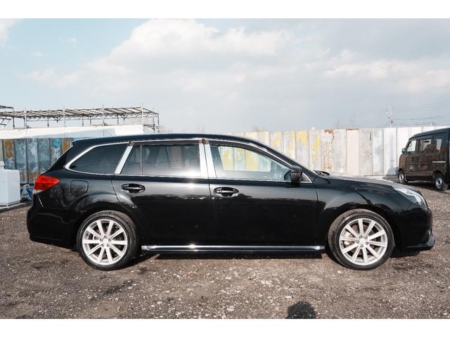 レガシィツーリングワゴン ２．５ｉアイサイト　Ｓパッケージ　本州仕入れ　後期モデル　４ＷＤ　ブラックレザーシート　シートヒーター　ＨＤＤナビ　衝突被害軽減ブレーキ　アダプティブクルーズコントロール　純正アルミホイール　ＥＴＣ　Ｂｌｕｅｔｏｏｔｈ　ＨＩＤ（9枚目）