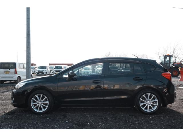 インプレッサスポーツ ２．０ｉアイサイト　東海仕入れ　４ＷＤ　アダプティブクルーズコントロール　ＨＤＤナビ　Ｂｌｕｅｔｏｏｔｈ　フルセグＴＶ　純正アルミホイール　衝突軽減ブレーキ　レーンキープアシスト　ＥＴＣ（12枚目）