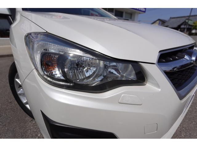 インプレッサスポーツ ２．０ｉアイサイト　関東仕入れ　４ＷＤ　２．０ｉアイサイト　本革巻きステアリング　フルセグ　クルーズコントロール　ブレーキアシスト　盗難防止システム　ナビ　ＥＴＣ　バックカメラ（7枚目）