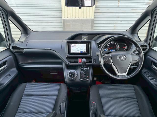 ノア Si 4WD ドライブレコーダー ETC バックカメラ ナビ TV オートクルーズコントロール 両側電動スライドドア オートライト LEDヘッドランプ スマートキー アイドリングストップ 電動格納ミラー(2枚目)