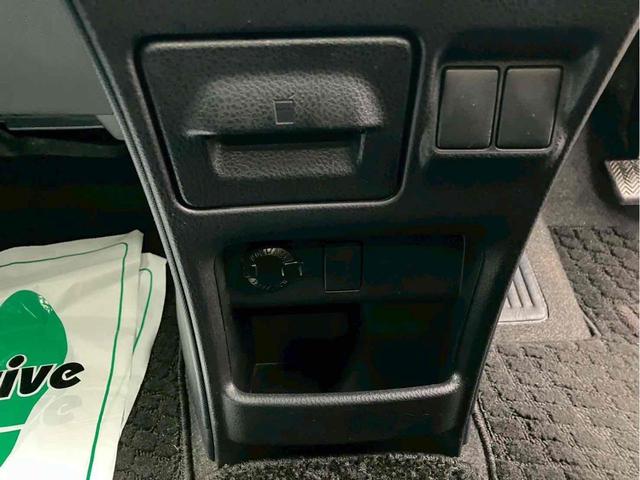 ノア Si 4WD ドライブレコーダー ETC バックカメラ ナビ TV オートクルーズコントロール 両側電動スライドドア オートライト LEDヘッドランプ スマートキー アイドリングストップ 電動格納ミラー(25枚目)