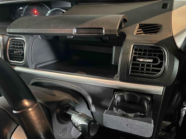 タント カスタムRS トップエディションSAII 4WD 両側電動スライドドア TV 衝突被害軽減システム LEDヘッドランプ スマートキー アイドリングストップ 電動格納ミラー ベンチシート CVT 盗難防止システム ABS ESC アルミホイール(7枚目)