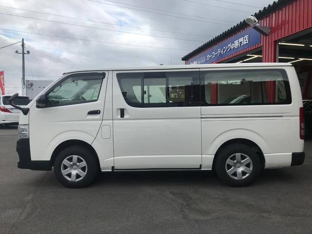 3.0DT 4WD AT Tベルト済 5ドア 3/6人乗り(2枚目)