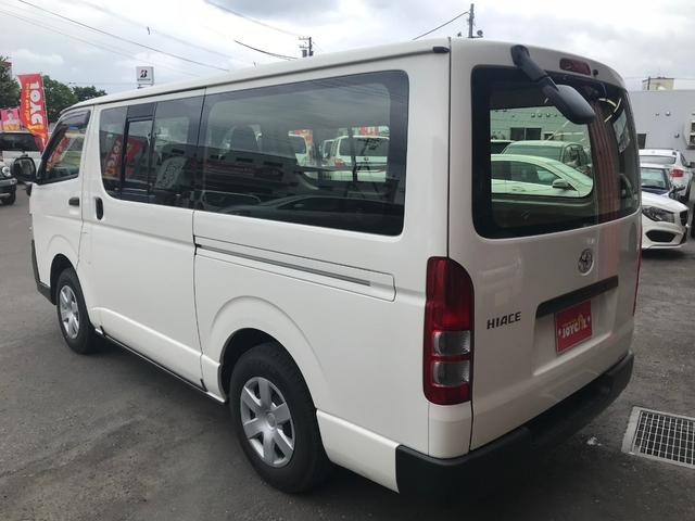 3.0DT 4WD AT Tベルト済 5ドア 3/6人乗り(3枚目)
