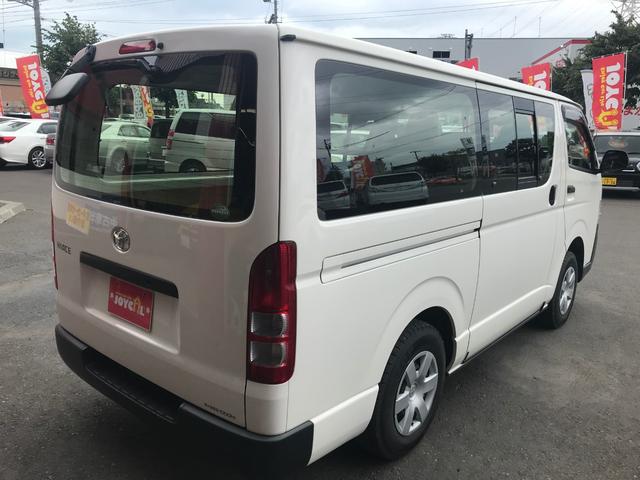 3.0DT 4WD AT Tベルト済 5ドア 3/6人乗り(5枚目)