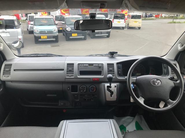 3.0DT 4WD AT Tベルト済 5ドア 3/6人乗り(9枚目)