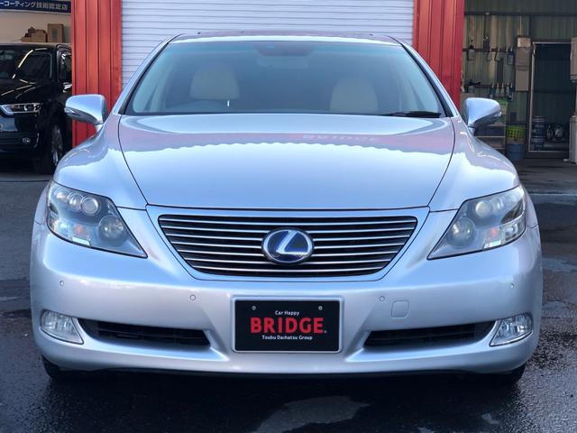 LS600h 4WD ムーンルーフ TVナビ Bカメラ(8枚目)