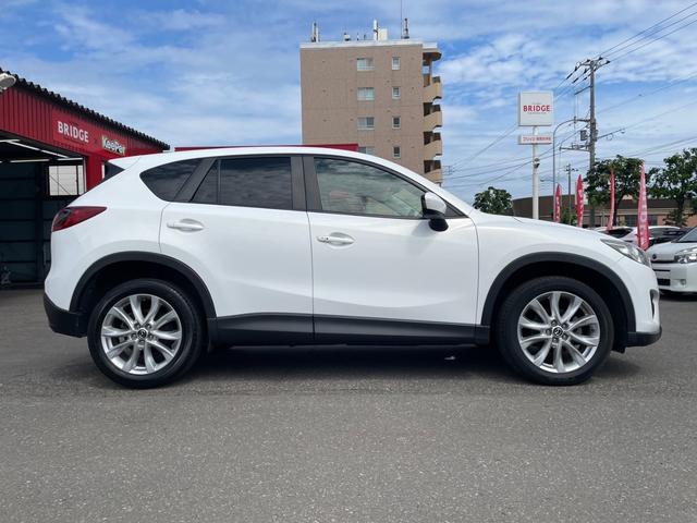 ＣＸ－５ ＸＤ　Ｌパッケージ　４ＷＤ／ディスプレイオーディオ／純正エンジンスターター／バックカメラ／スマートキー／シートヒーター／サイドカメラ／Ｂｌｕｅｔｏｏｔｈ接続／ＤＶＤ再生／クルーズコントロール／ＭＴモード付シフトレバー（10枚目）