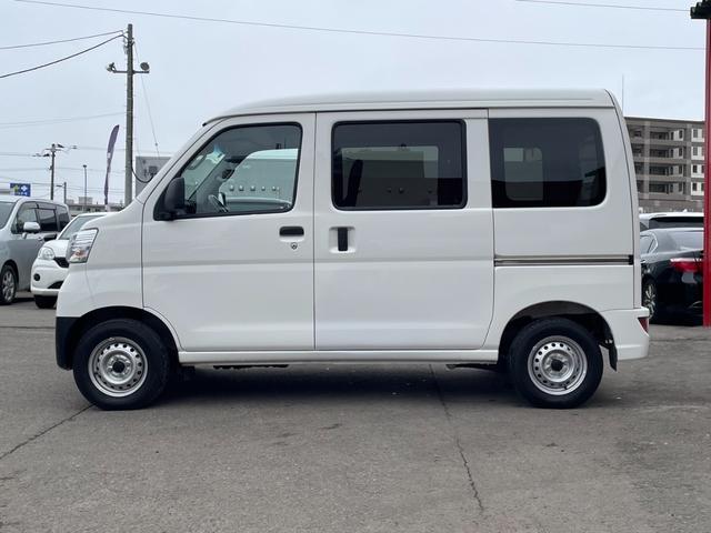 ハイゼットカーゴ ＤＸ　ＳＡＩＩＩ　スマートアシストＩＩＩ／両側スライドドア／パートタイム４ＷＤ／ＬＥＤヘッドランプ／ＥＴＣ（4枚目）