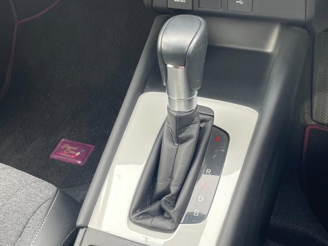 フィット ｅ：ＨＥＶホーム　４ＷＤ／ホンダセンシング／バックカメラ／フルオートエアコン／スマートキー／ＥＴＣ（23枚目）