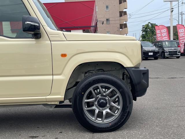 ジムニー ＸＣ　届出済未使用車／ターボ／パートタイム４ＷＤ／ＡＴ／シートヒーター／クルーズコントロール／コーナーセンサー／オートハイビーム／ヘッドライトウォッシャー／スマートキー／スペアキー／純正アルミホイール（12枚目）