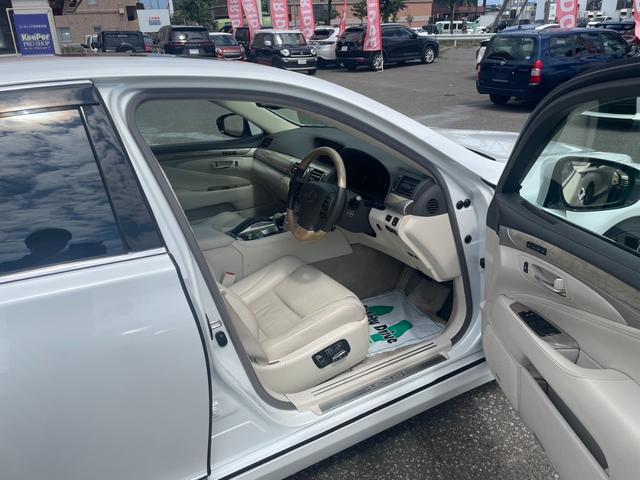 LS LS600h バージョンL モデリスタ/白本革(メローホワイト)/サンルーフ/全画面ナビ/フルセグ付ナビ/Bカメラ/シートヒーター/シートエアコン/エアサス/ステアリングヒーター/パワーシート/クルーズコントロール/寒冷地仕様(18枚目)
