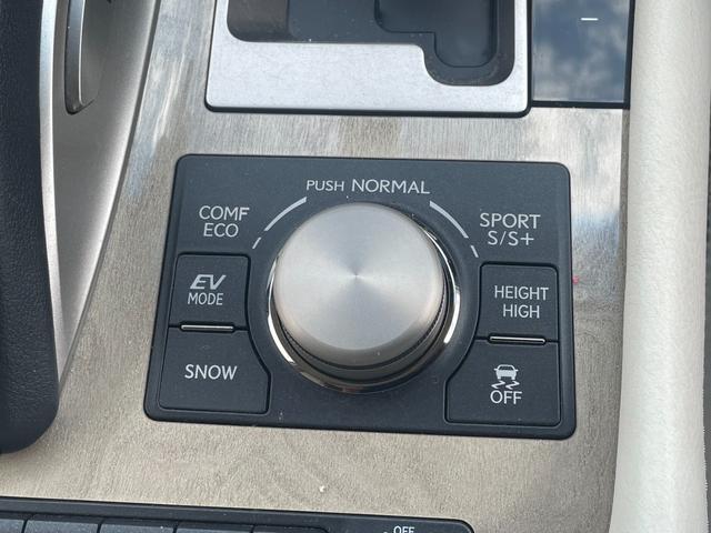 LS LS600h バージョンL モデリスタ/白本革(メローホワイト)/サンルーフ/全画面ナビ/フルセグ付ナビ/Bカメラ/シートヒーター/シートエアコン/エアサス/ステアリングヒーター/パワーシート/クルーズコントロール/寒冷地仕様(29枚目)