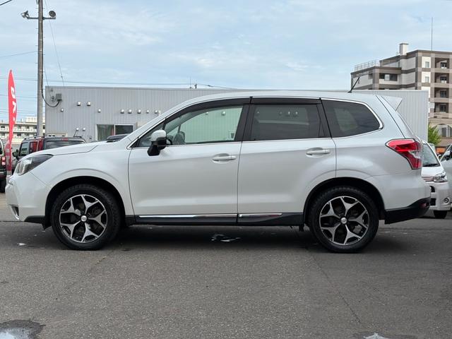 フォレスター ２．０ＸＴ　４ＷＤ／フルセグＴＶ付ナビ／Ｂカメラ／シートヒーター／エンジンスターター／スマートキー／Ｘモード／ハーフレザーシート／パドルシフト／クルーズコントロール／ＭＴモード／Ｂｌｕｅｔｏｏｔｈ接続／ＥＴＣ（4枚目）