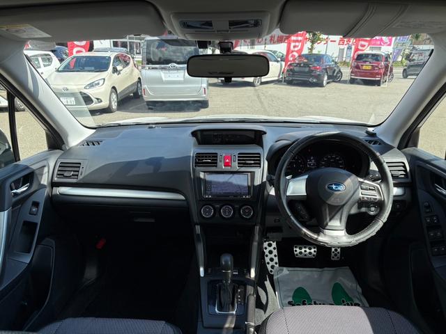 フォレスター ２．０ＸＴ　４ＷＤ／フルセグＴＶ付ナビ／Ｂカメラ／シートヒーター／エンジンスターター／スマートキー／Ｘモード／ハーフレザーシート／パドルシフト／クルーズコントロール／ＭＴモード／Ｂｌｕｅｔｏｏｔｈ接続／ＥＴＣ（14枚目）